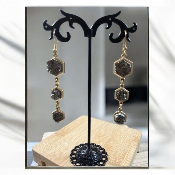 🌟 DRUZZY DROP EARRINGS -NWOT- - Picture 3 of 3